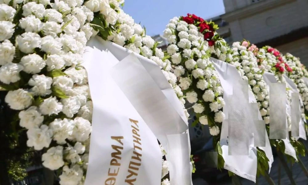 Λουτράκι: 38χρονη πέθανε στην κηδεία του θείου της